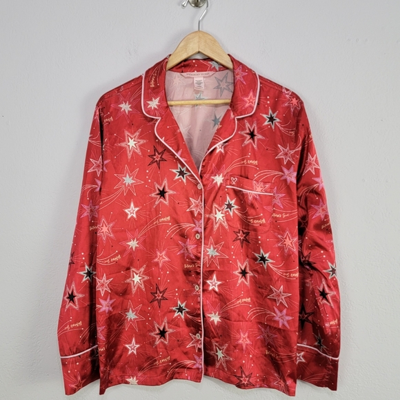 Victoria's Secret Red Star Print Silky Pajama Set Size Medium - Picture 13 of 16